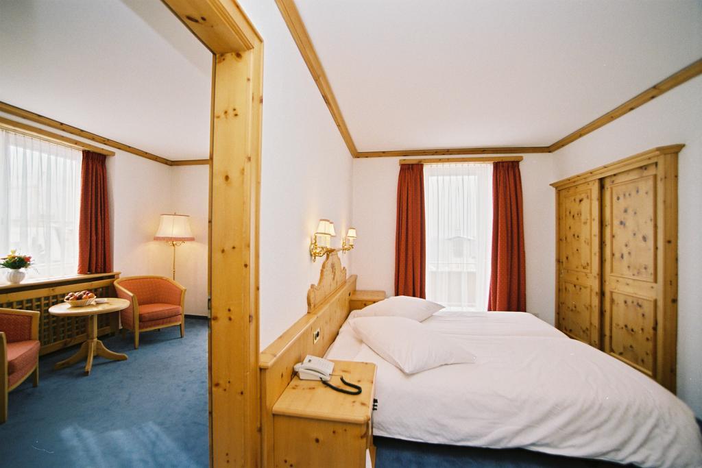 Hotel Schweizerhof Pontresina Oda fotoğraf